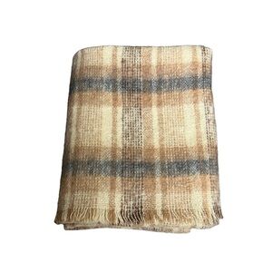 Dongal Design Mohair Blanket /Throw - Large Cream/Gray Wool Plaid 72”x56”